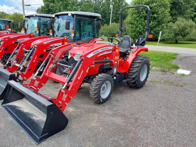 Tractors  Massey Ferguson MF1835EH Photo